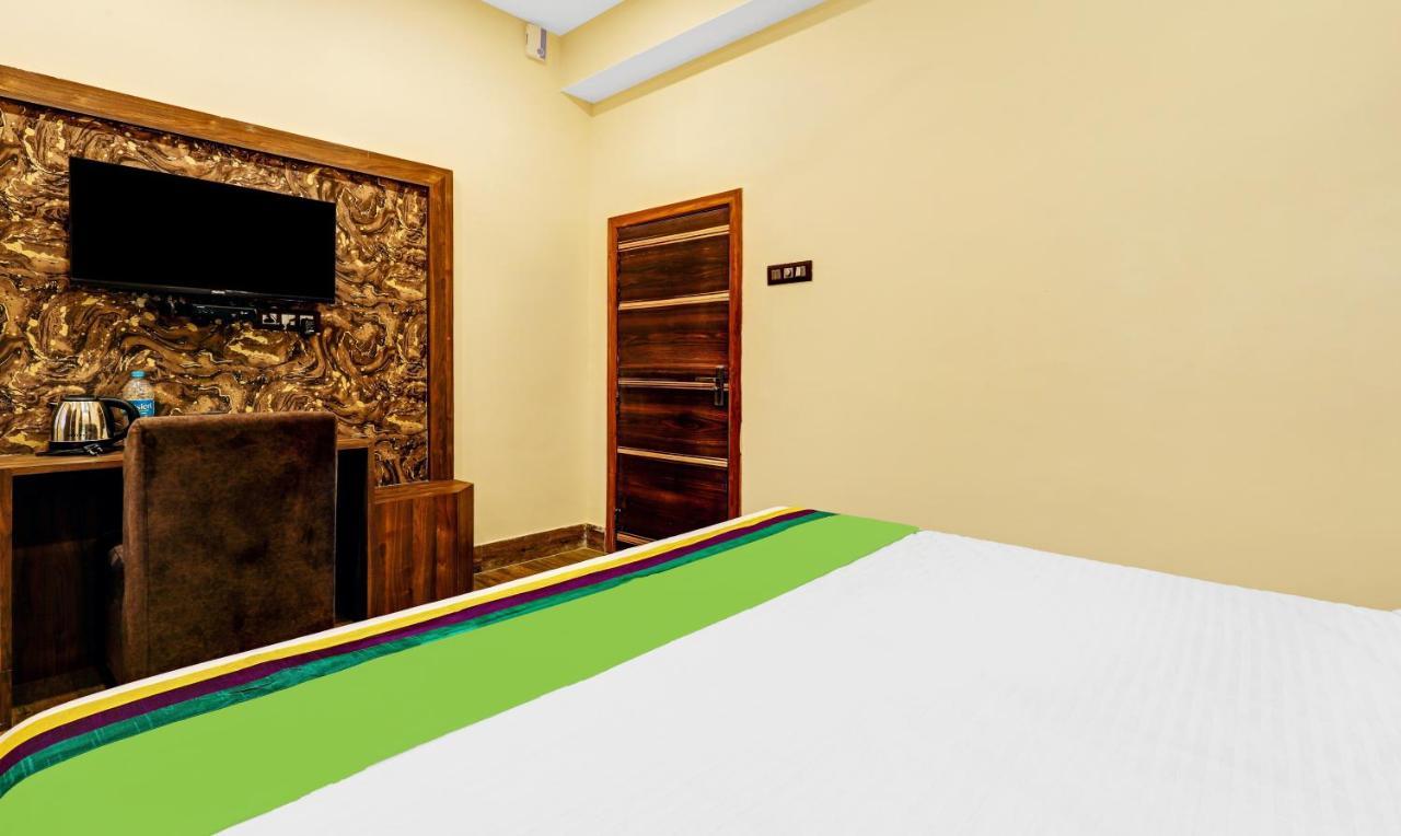 Treebo Spring Brook Hotell Guwahati Exteriör bild